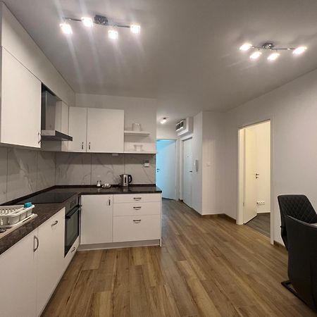 Modern Apartman سيغيد المظهر الخارجي الصورة