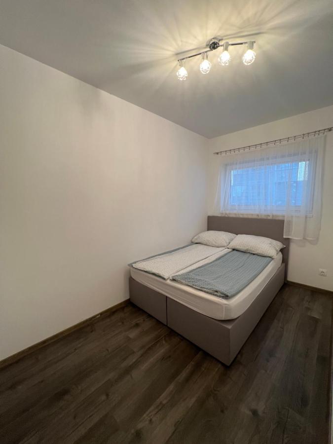 Modern Apartman سيغيد المظهر الخارجي الصورة